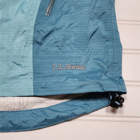L.L. Bean Women's Rain Jacket - Picture 10 of 15